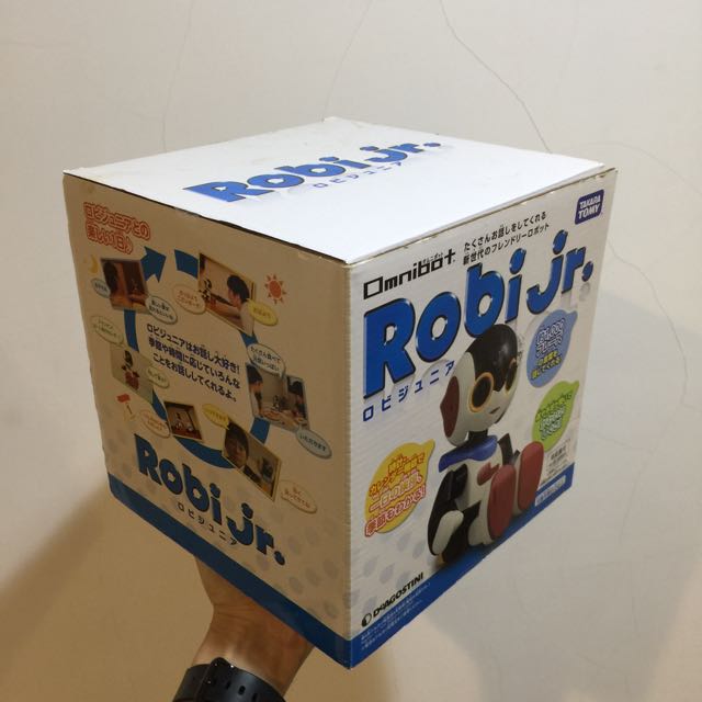 robi jr 羅比機器人原價4950半價出清！2480, 興趣及遊戲, 玩具與遊戲在