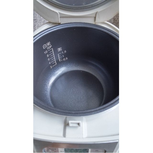 SANYO Sanyo rice cooker ECJ118M, TV & Home Appliances, Kitchen