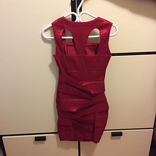 Suzy shier red dress online
