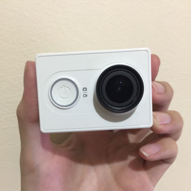 Xiao Mi Yi Cam (Category: Security Systems & CCTV Cameras) located in Pasig City. Submitted by angelasandigan (Listing ID 91562979, Image 1). Description: .