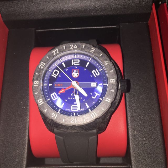 2 Units Of Luminox 5020 For Only 560 Mobile Phones Gadgets Wearables Smart Watches on Carousell