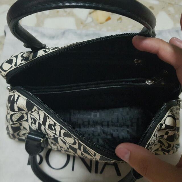 Bonia handbag, Women's Fashion, Bags & Wallets, Clutches on Carousell