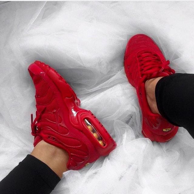 all red tns womens