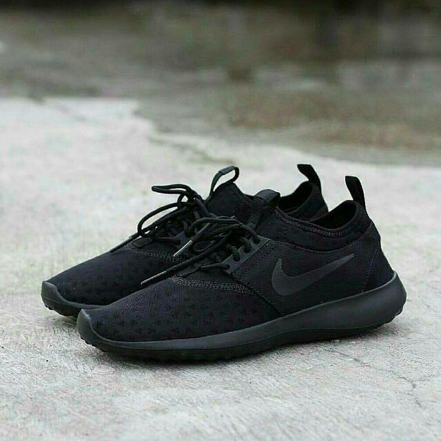 Nike Juvenate Zwart