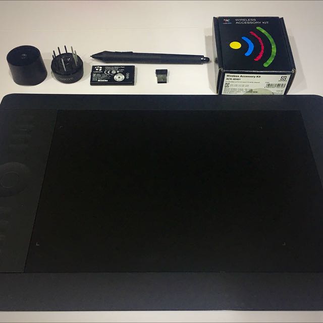 Intuos 5 Touch with Wireless Accessory Kit, Computers & Tech, Parts & Accessories, Other