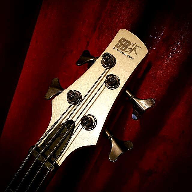 Ibanez SR300 Bass, Hobbies & Toys, Music & Media, Musical Instruments ...