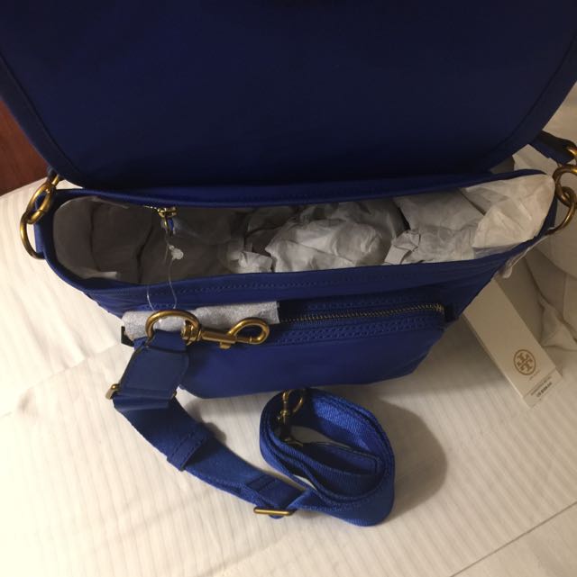 Tory burch scout nylon crossbody top