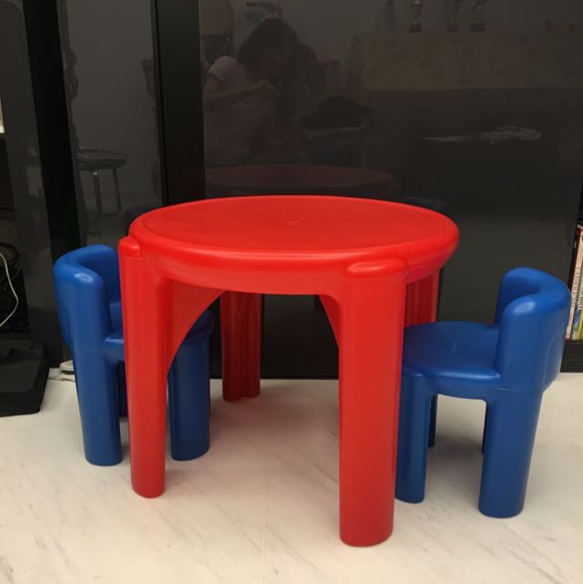 little tikes table and chairs blue