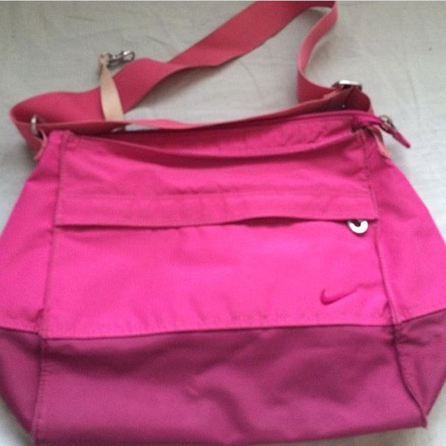 nike sling bag women