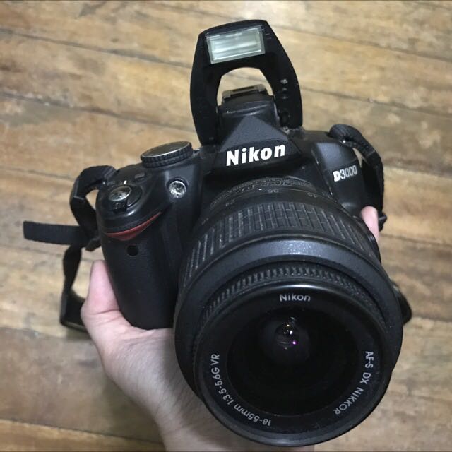 Nikon D3000, Photography, Photography Accessories, Flashes on Carousell