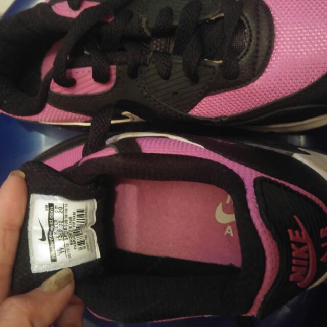 pink nike sneakers air max