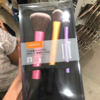 Miniso 3 Set Brush Include Case
