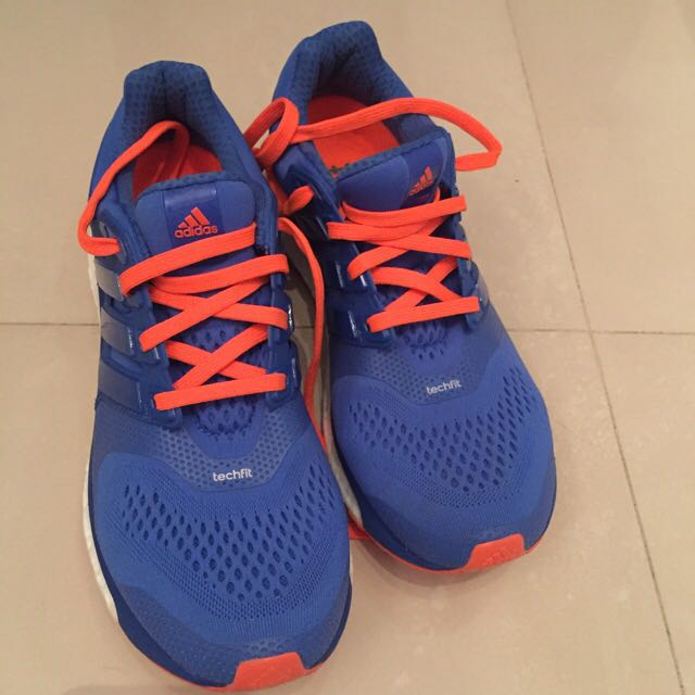 energy boost mens running shoes