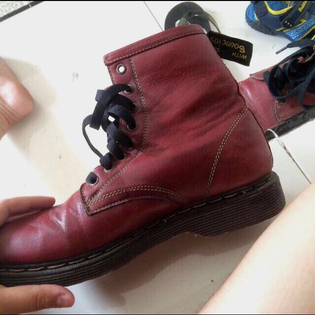 docmart maroon