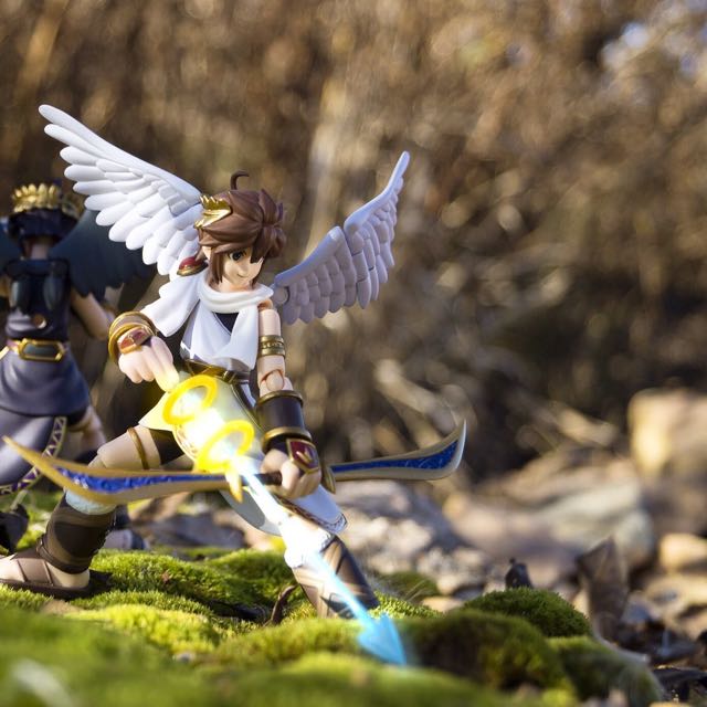 pit kid icarus figure