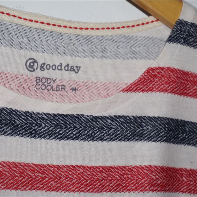 Good Day Tees Japan Fesyen Pria Pakaian Di Carousell