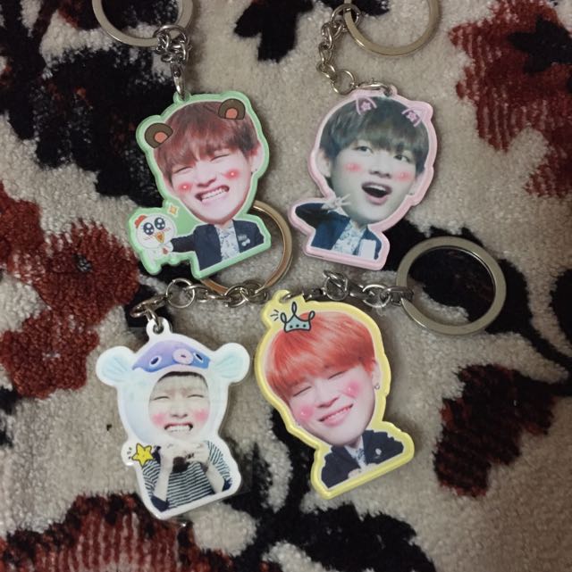 taehyung keychain