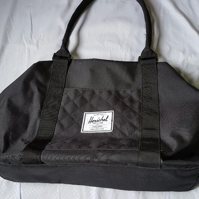 Herschel Quilted Strand Duffle Bag, Men's Fashion, Bags, Sling Bags on