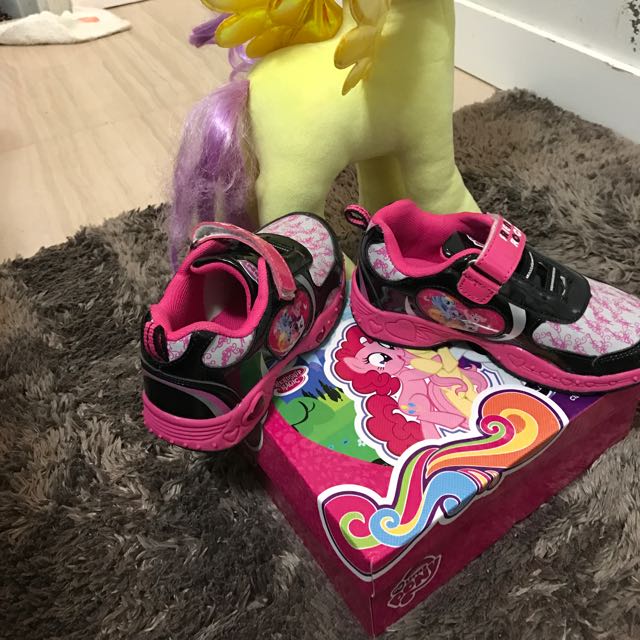 Kids Pony Shoes (Category: Babies & Kids Fashion) located in Davao. Submitted by prettysofhia (Listing ID 92738245, Image 3). Description: .