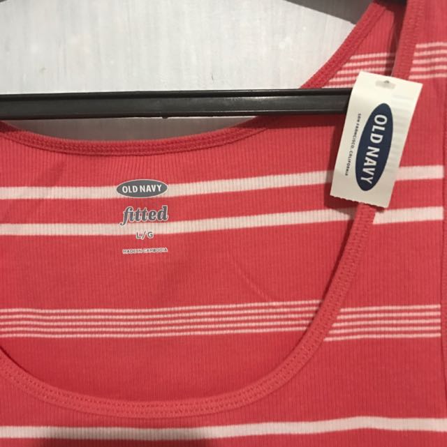 Old navy top (Category: Others Tops) located in Meycauayan. Submitted by lychie (Listing ID 92745716, Image 2). Description: .