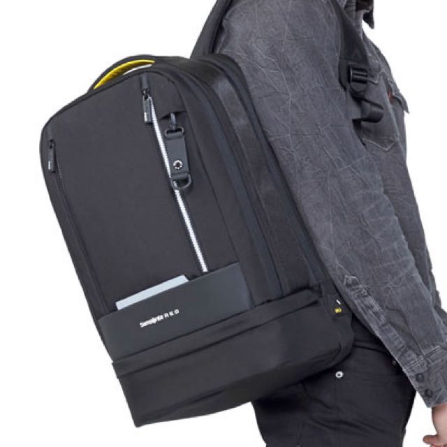 Samsonite red vortec hotsell