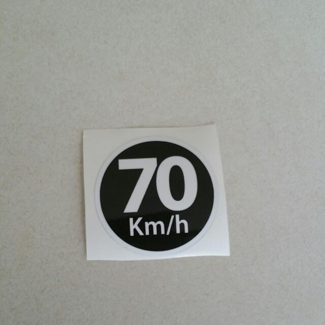 speed_limit_label_sticker_70kmh_7cm_1488