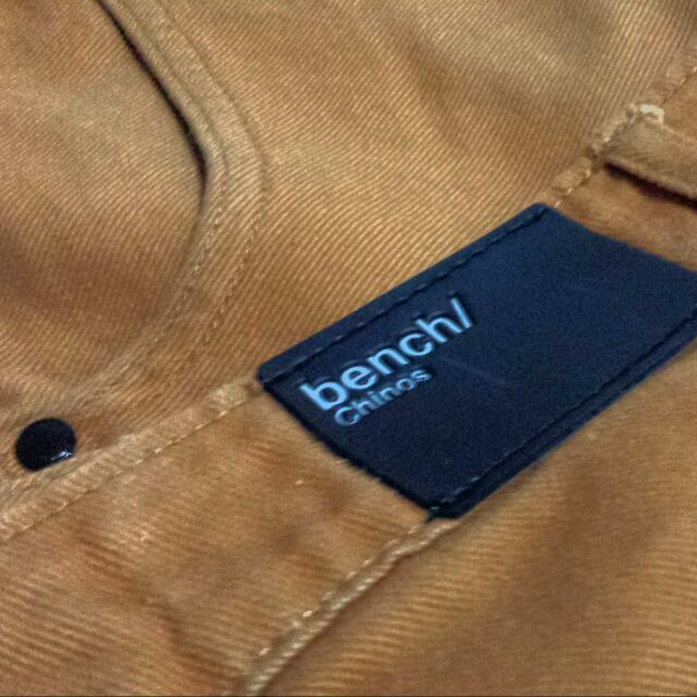 Bench Chinos Slim Fit (Category: Chinos) located in Pasig City. Submitted by declutter_a_ciro (Listing ID 93003300, Image 2). Description: .