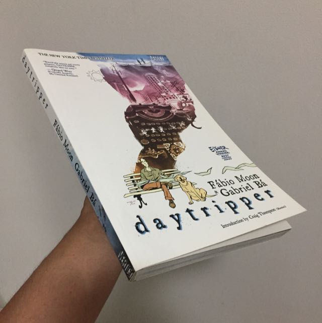 Daytripper By Fabio Moon Gabriel Ba Buku Alat Tulis Komik Dan Manga Di Carousell