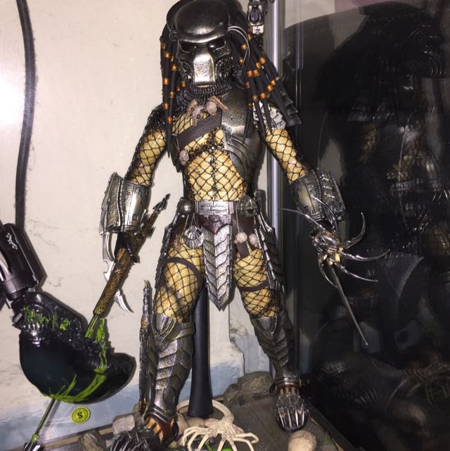 hot toys ancient predator