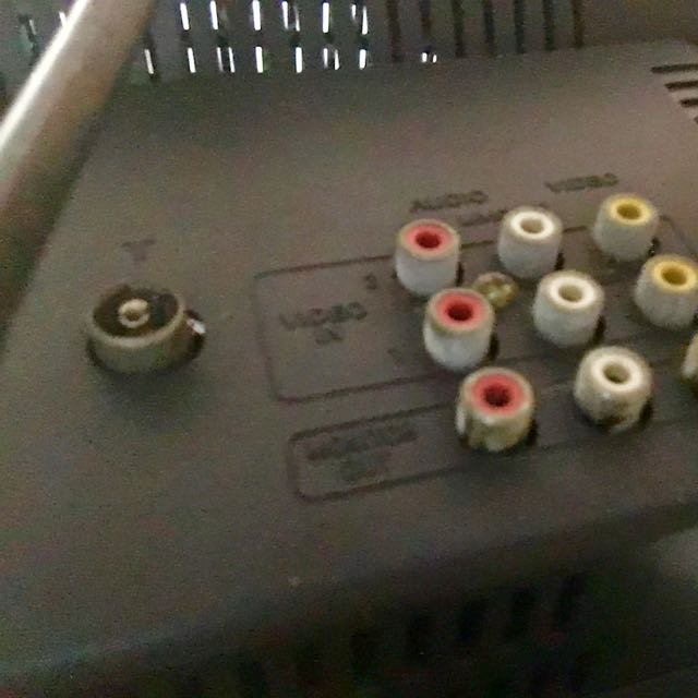 Sony Trinitron, TV & Home Appliances, TV & Entertainment, TV on Carousell