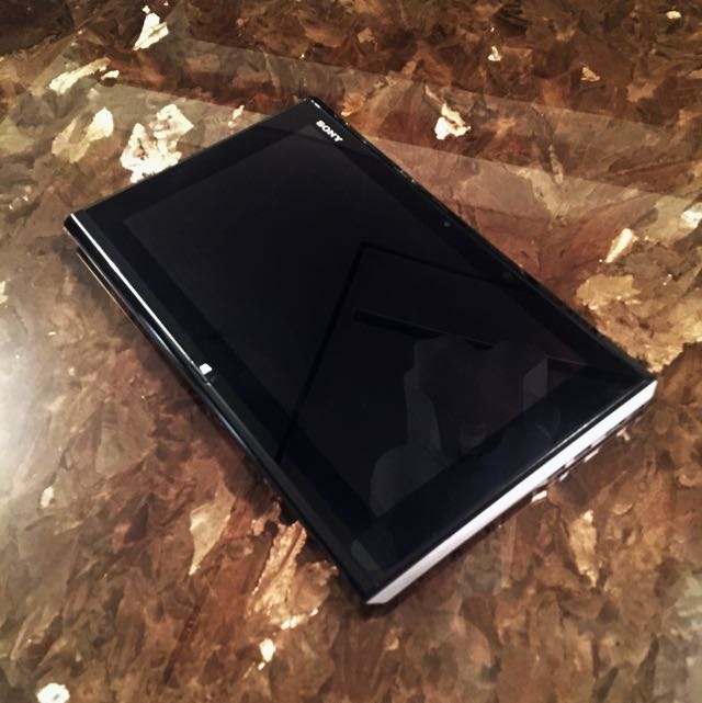 Sony Vaio Duo 11 電腦3c 桌電筆電在旋轉拍賣