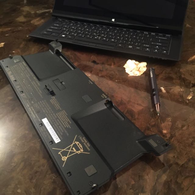 Sony Vaio Duo 11 電腦3c 桌電筆電在旋轉拍賣