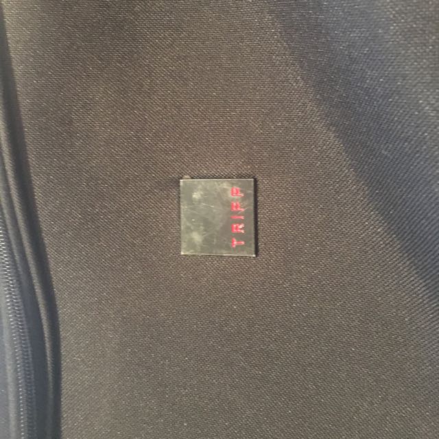 tripp suit carrier