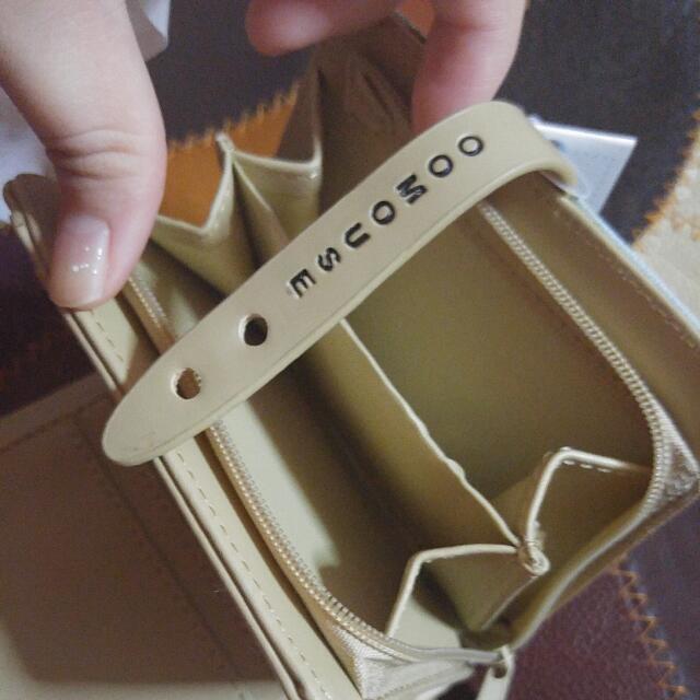 Wallet (Category: Wallets & Card Holders) located in Singapore. Submitted by limjq97 (Listing ID 93048449, Image 3). Description: .