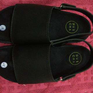 DUSCHA Sandals