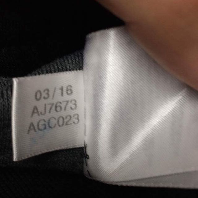 Aj7673 adidas 2025