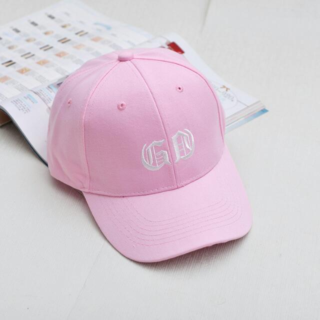 cap (Category: Caps & Hats) located in Singapore. Submitted by anqier (Listing ID 93151477, Image 3). Description: .