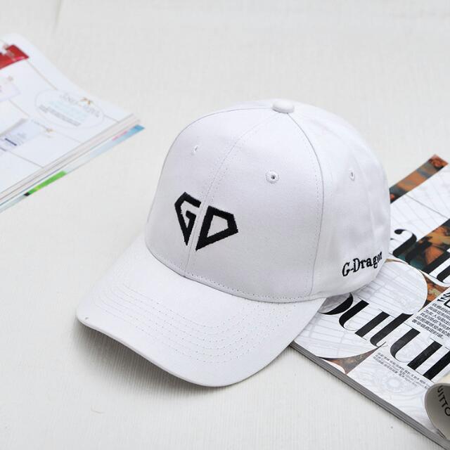 cap (Category: Caps & Hats) located in Singapore. Submitted by anqier (Listing ID 93151927, Image 3). Description: .