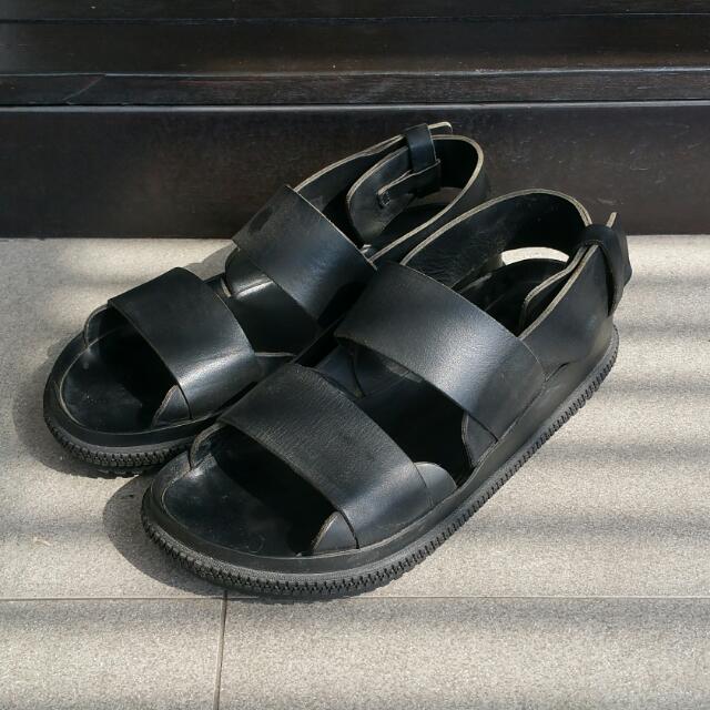 givenchy flip flops