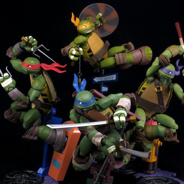 revoltech raphael