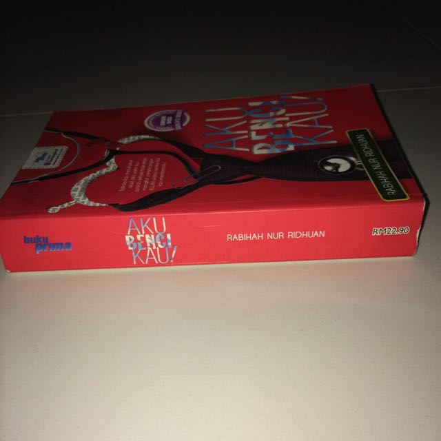 Malay Novel Aku Benci Kau Hobbies Toys Books Magazines Fiction Non Fiction On Carousell