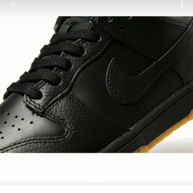 nike black gum sole