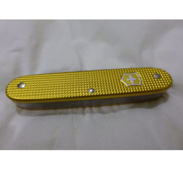 Bugnard victorinox store