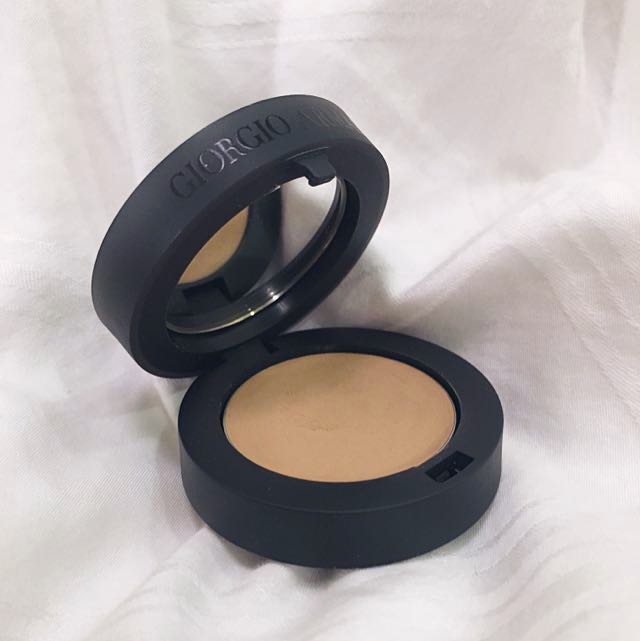 70 Off Retail Giorgio Armani Skin Retouch Corrector 3.5