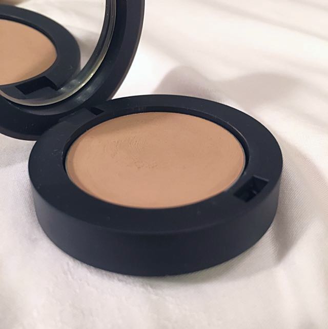 70 Off Retail Giorgio Armani Skin Retouch Corrector 3.5