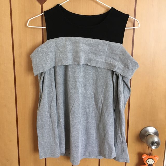 衫 （分類：T-shirt）位於 Hong Kong。 由 kabii23 提交（商品編號 93333911，圖片 2）。簡介： 。
