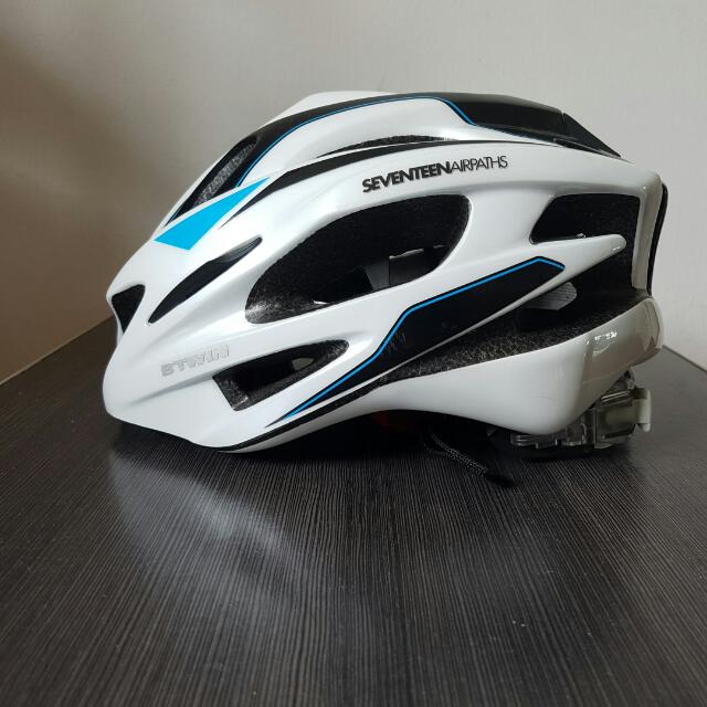 Btwin 700 helmet sales