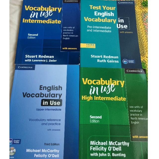 4 Books Cambridge English Vocabulary in Use, Hobbies & Toys, Books