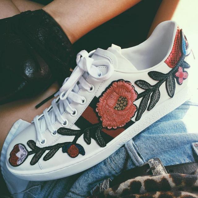 GUCCI Floral Embroidered Sneakers 