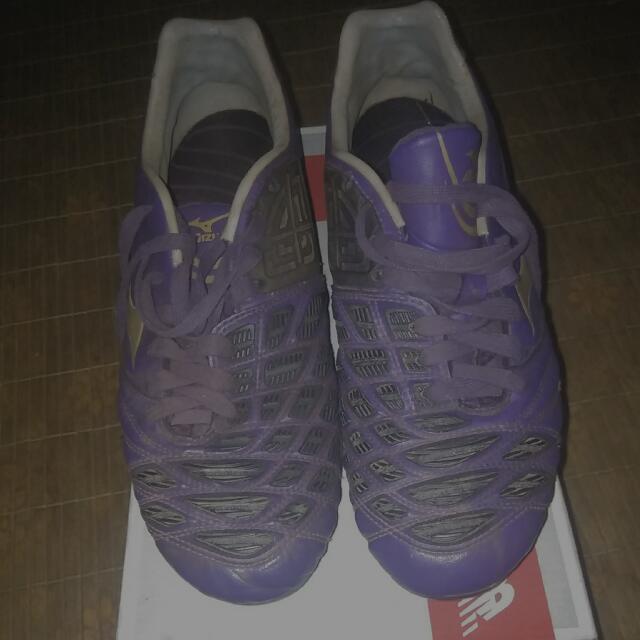 kasut bola mizuno malaysia